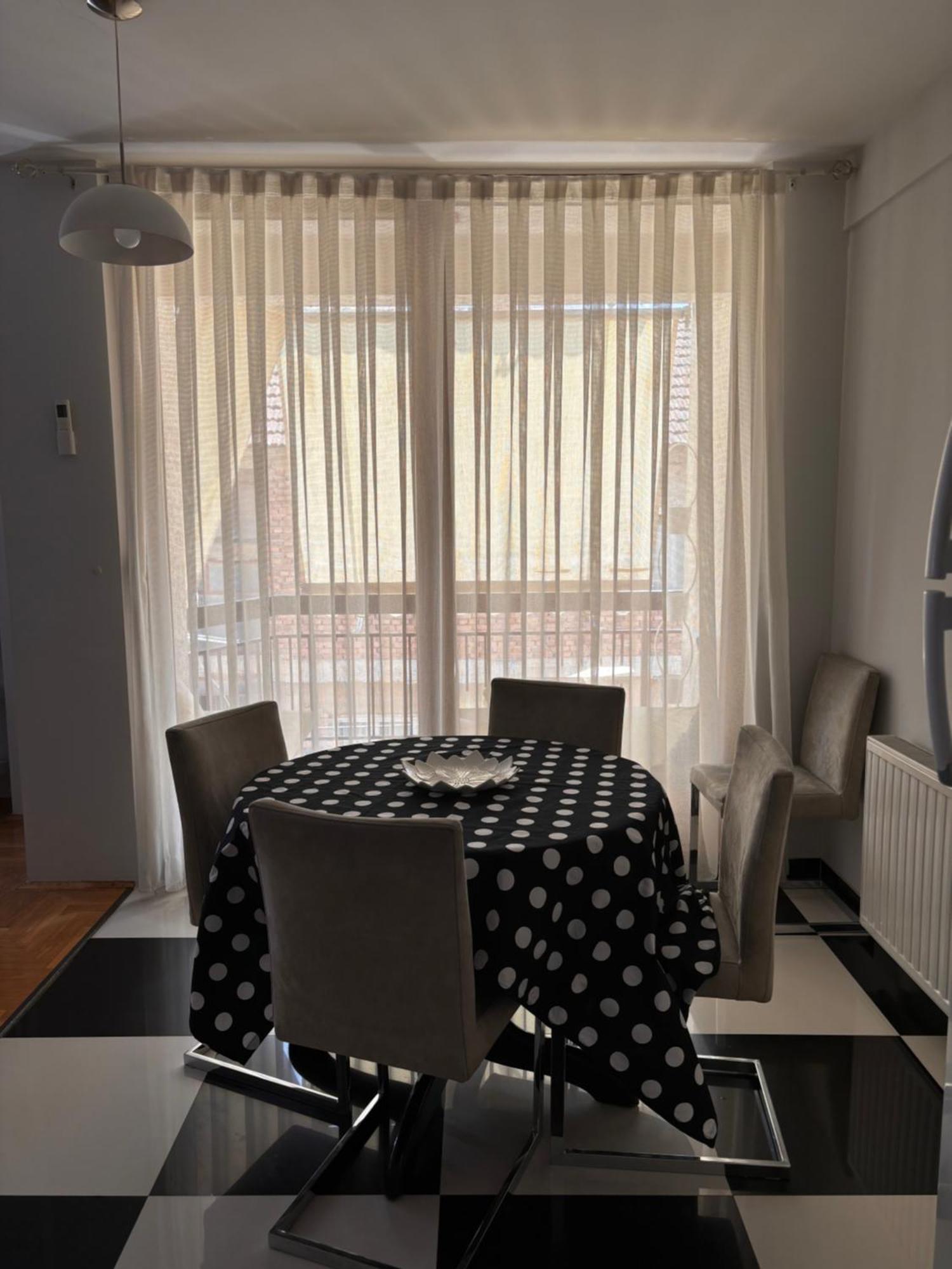 Cozy City Center Apartment พริเซรน ภายนอก รูปภาพ