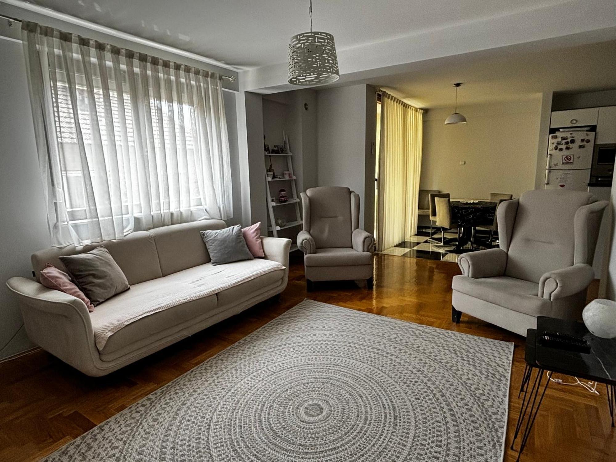 Cozy City Center Apartment พริเซรน ภายนอก รูปภาพ